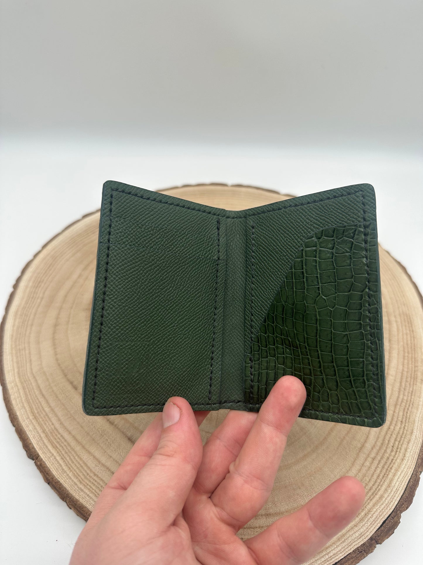 Crocodile Pocket Organizer: Forrest Green
